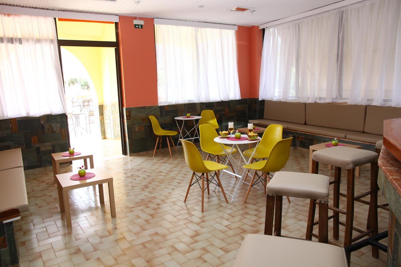 Triton Garden Hotel Malia Esterno foto